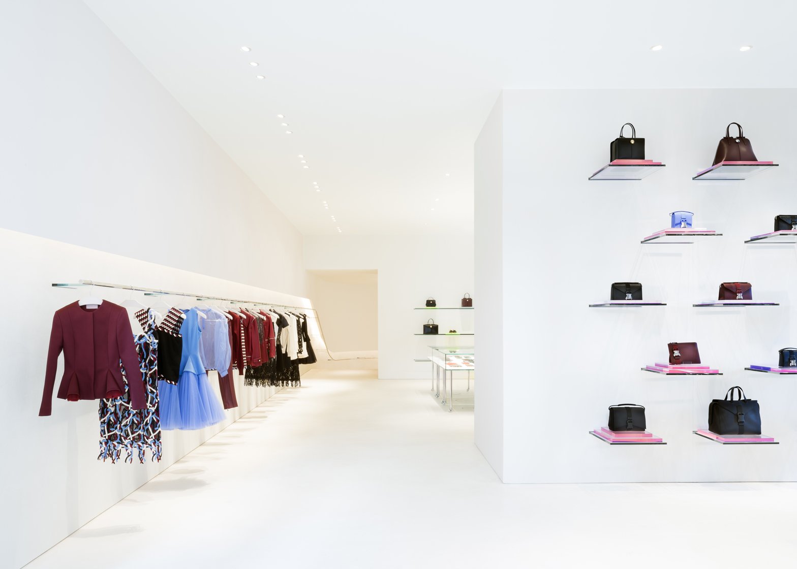 10 of the most minimal boutiques on Dezeen